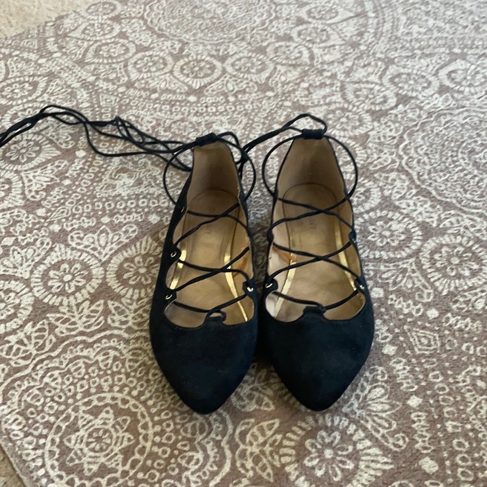 Old Navy lace-up black flats